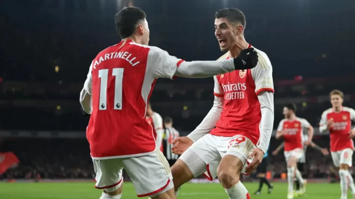 Arsenal cần cầu thủ 19 tuổi để cạnh tranh các vị trí trong đội